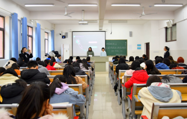 将讲堂教育变革作为教育提质的突破口以